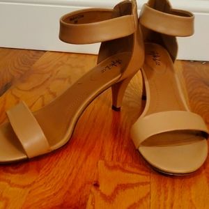 Womens beige heels
